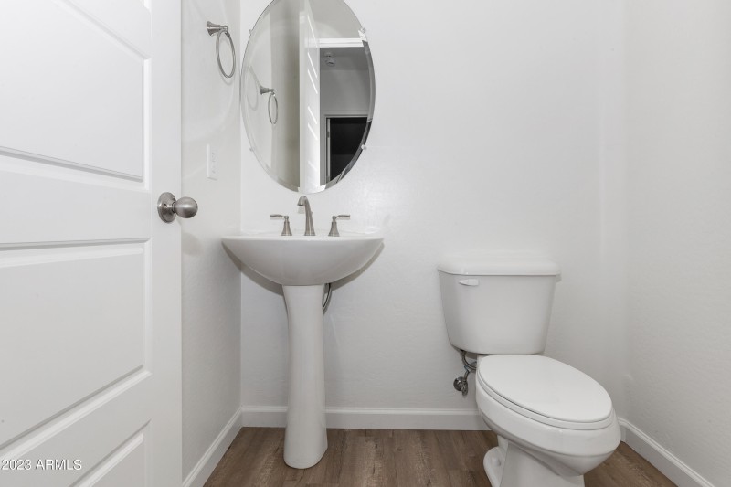 016_Powder Room