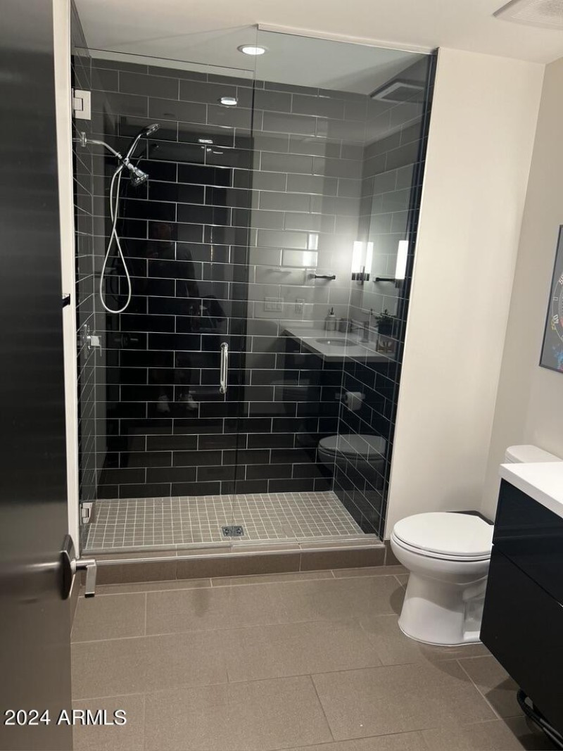 18A9D94A-B099-4AE7-9FCB-DE57F7BBEAE7_1_1