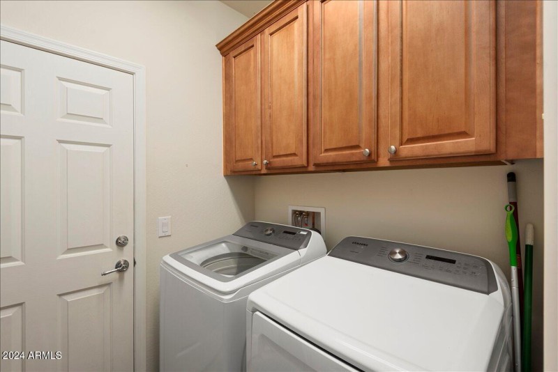 24-Laundry