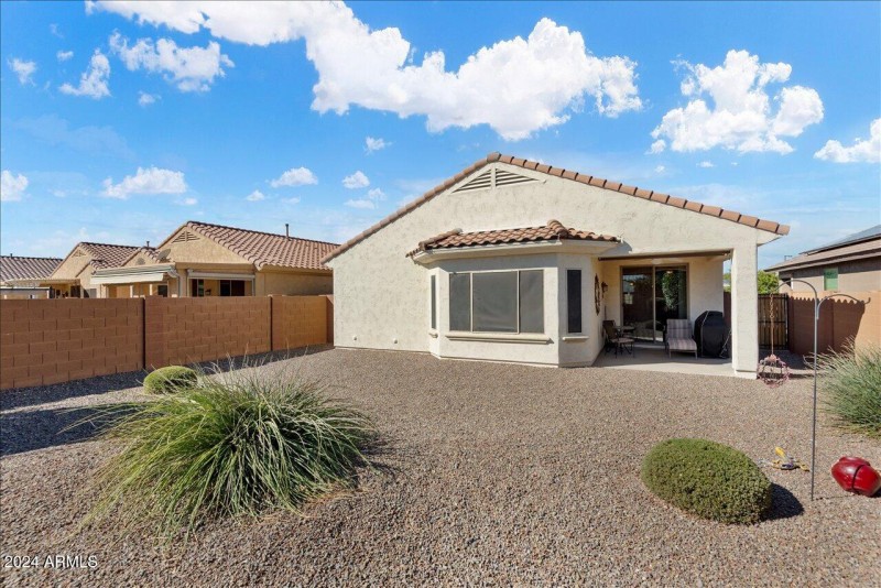 30-Back Patio & Yard
