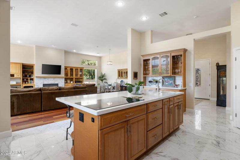 Kitchen Island Looking To Living Room