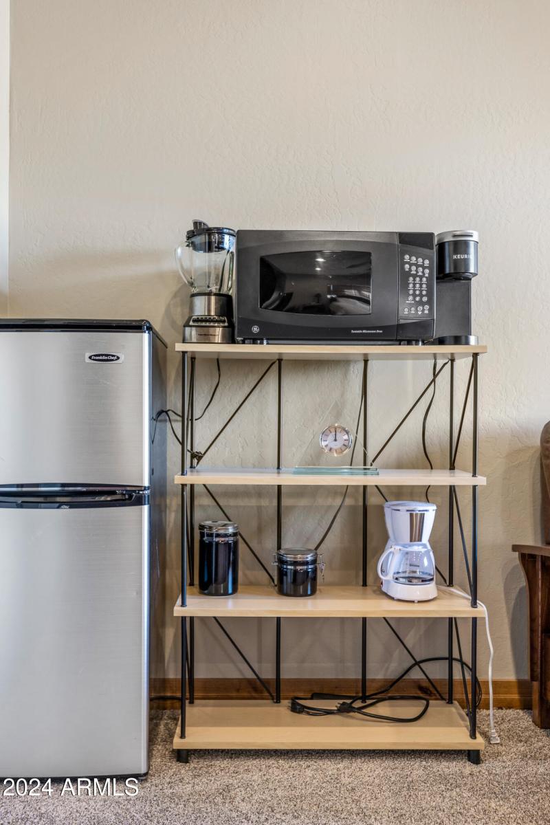 8950 W Antoinette Way-91