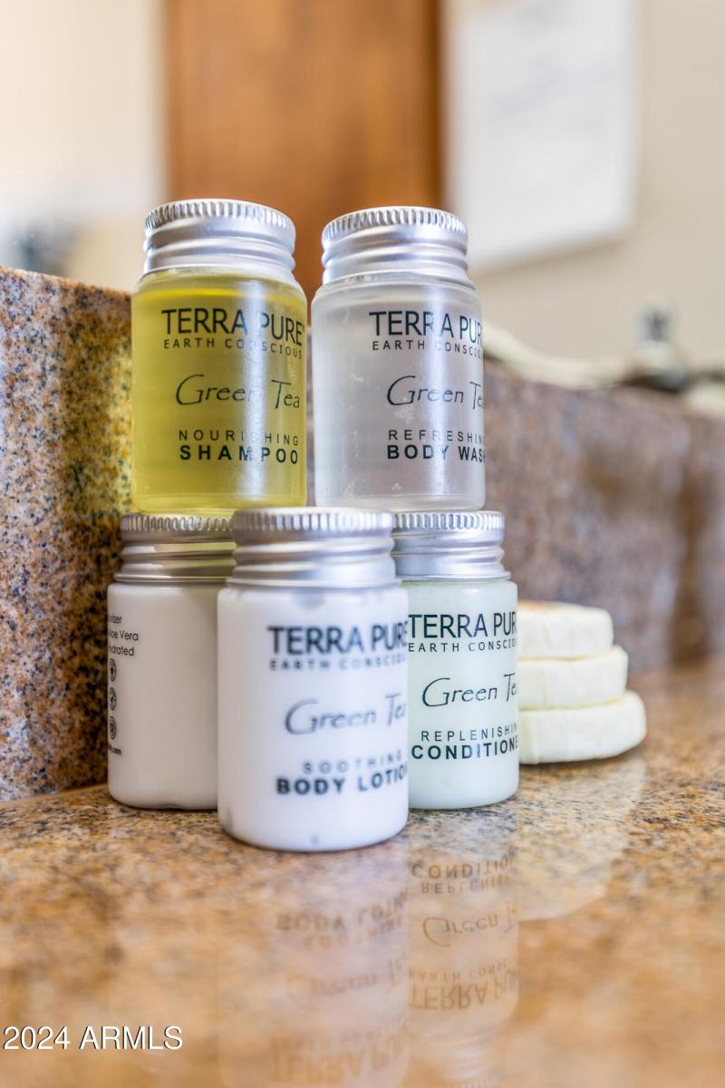 8950 W Antoinette Way-90