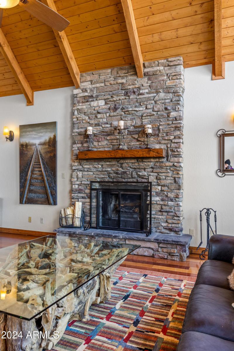 8950 W Antoinette Way-81