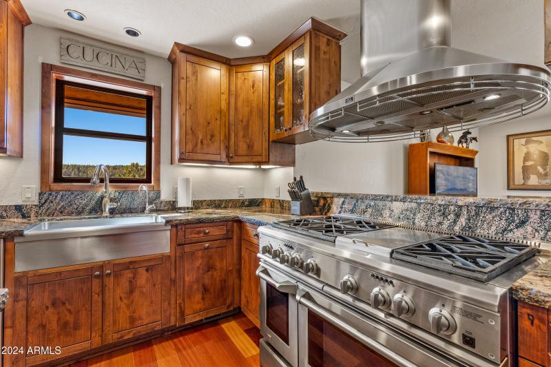 8950 W Antoinette Way-21