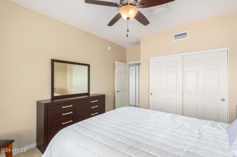 0026-25 - Dove Lakes 33575