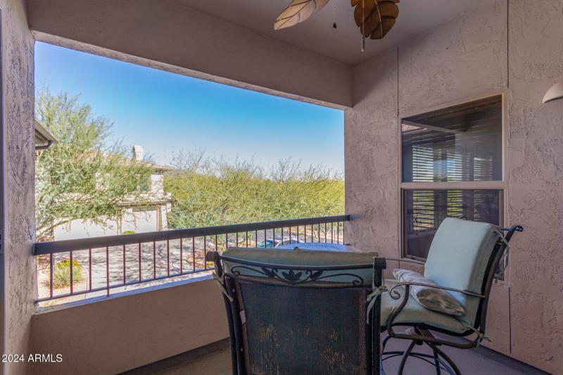 0027-27 - Dove Lakes 33575