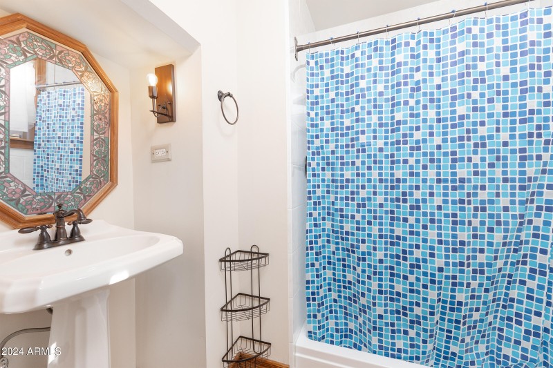 08.PrimaryBathroom