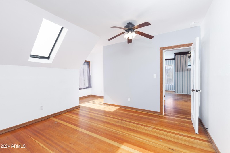 11.GuestBedroom3_02