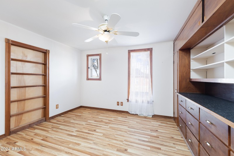 15.Office