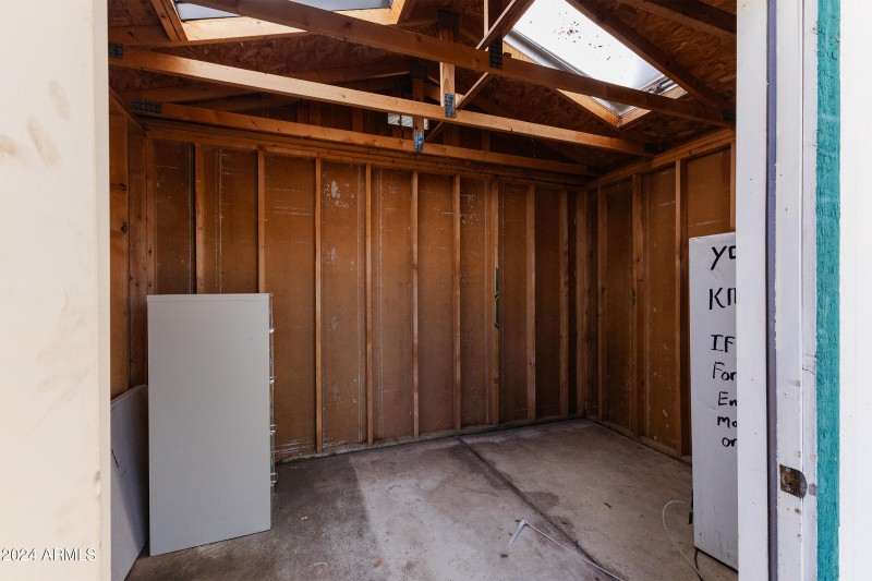 26.Shed_02