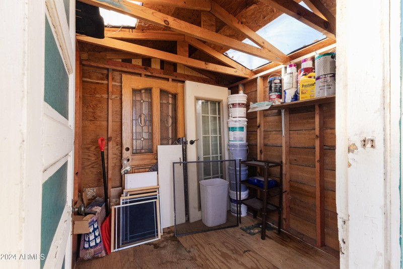 26.Shed_03