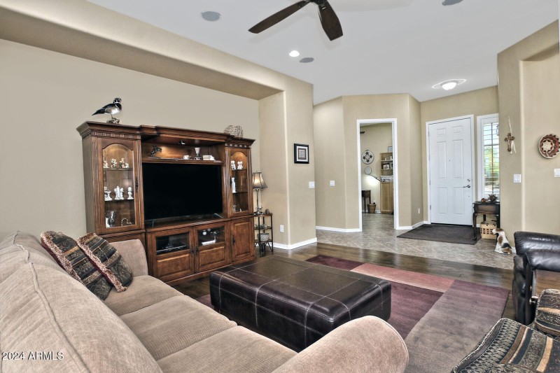 4082 N Monticello Dr Florence-large-010-