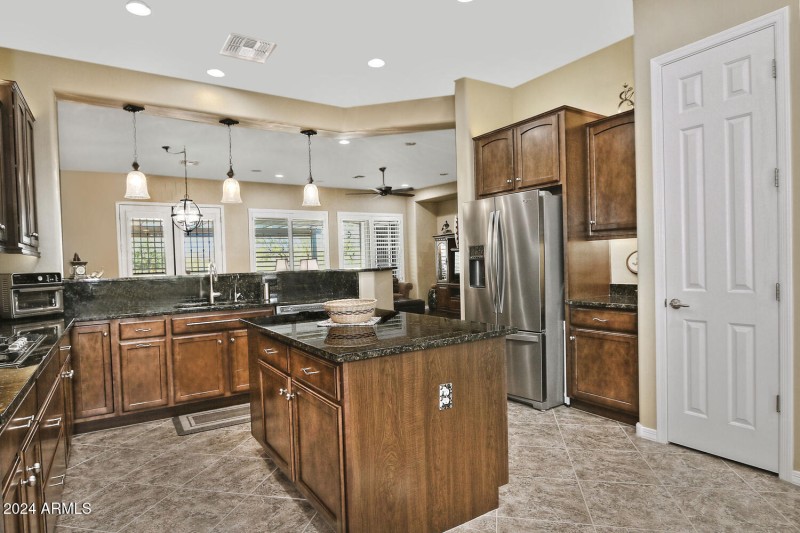 4082 N Monticello Dr Florence-large-017-