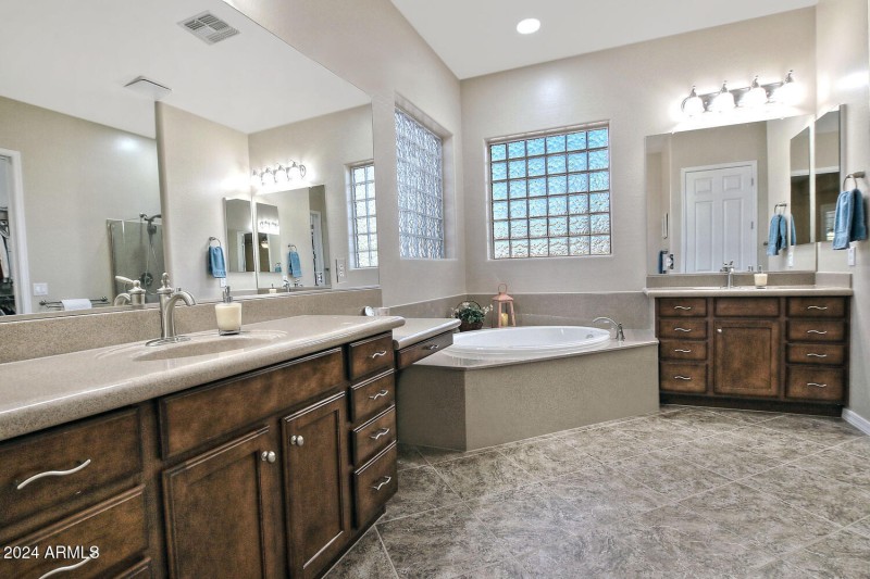4082 N Monticello Dr Florence-large-028-