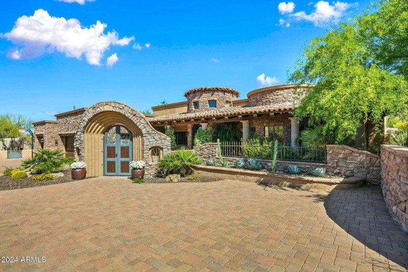 1-web-or-mls-Front Exteriors