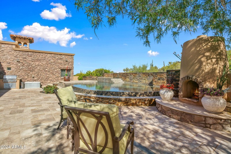 18-web-or-mls-Fireplace Patios