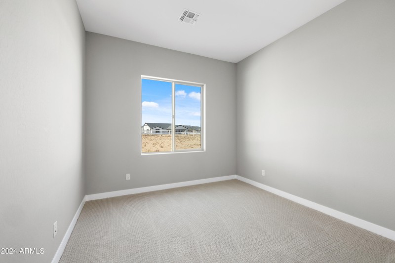 016_Bedroom