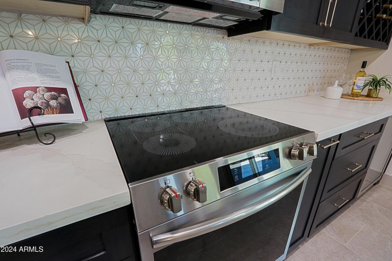 Kitchen 6