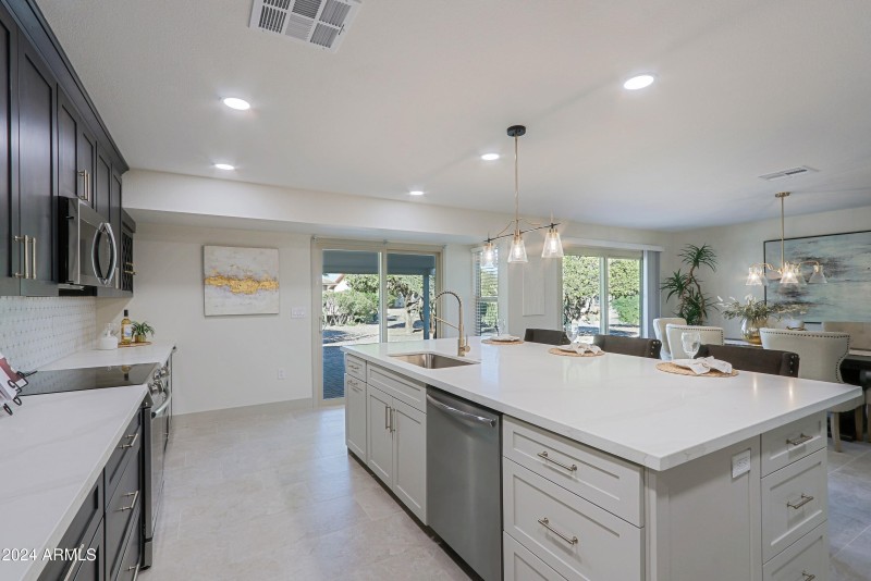 Kitchen 8