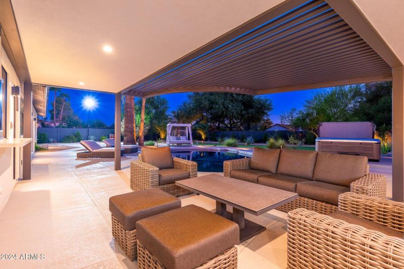 6025 E Charter Oak Rd - 78