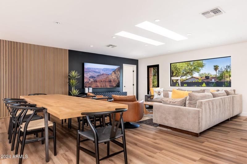 6025 E Charter Oak Rd - 12