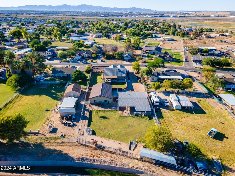 Drone Back of Home/Canal