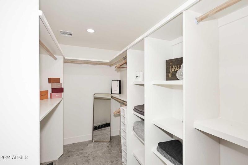 Primary Bedroom-Closet2