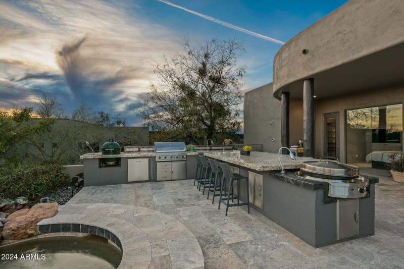 039_Outdoor Kitchen