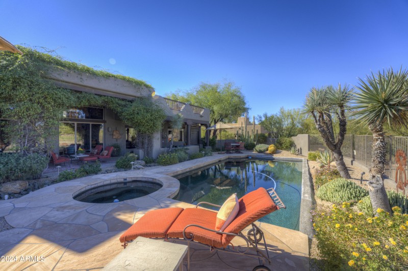 Pool & spa