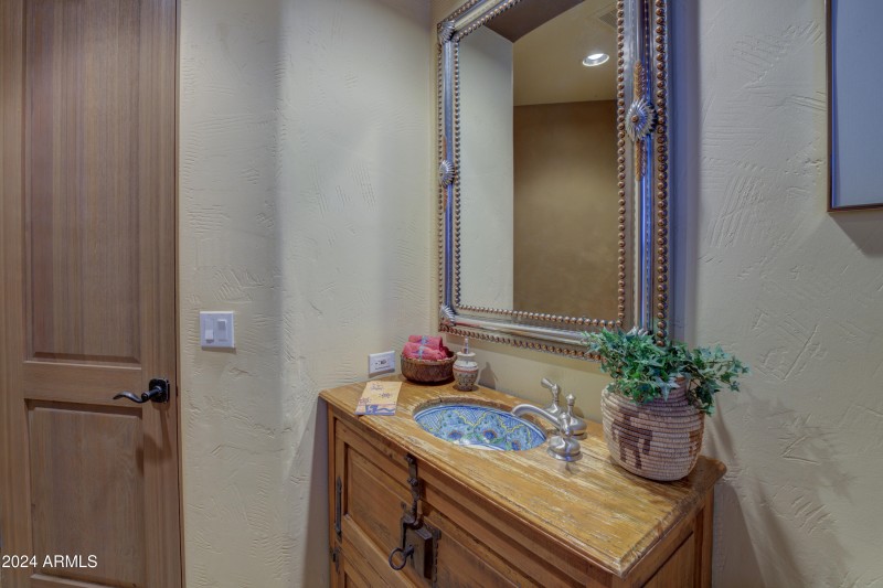 Guest bath 3