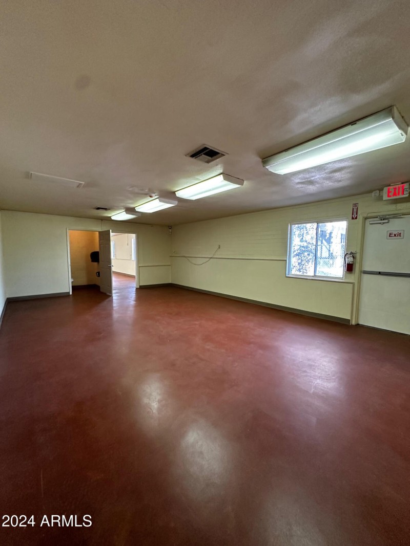 ROOM 2