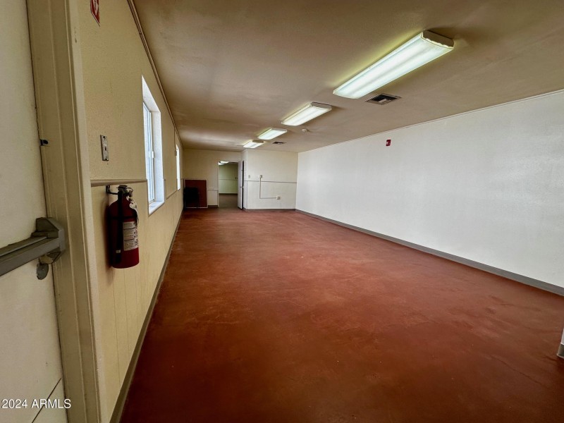 ROOM 1