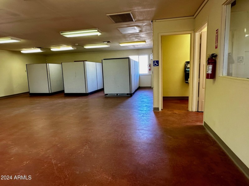 ROOM 5