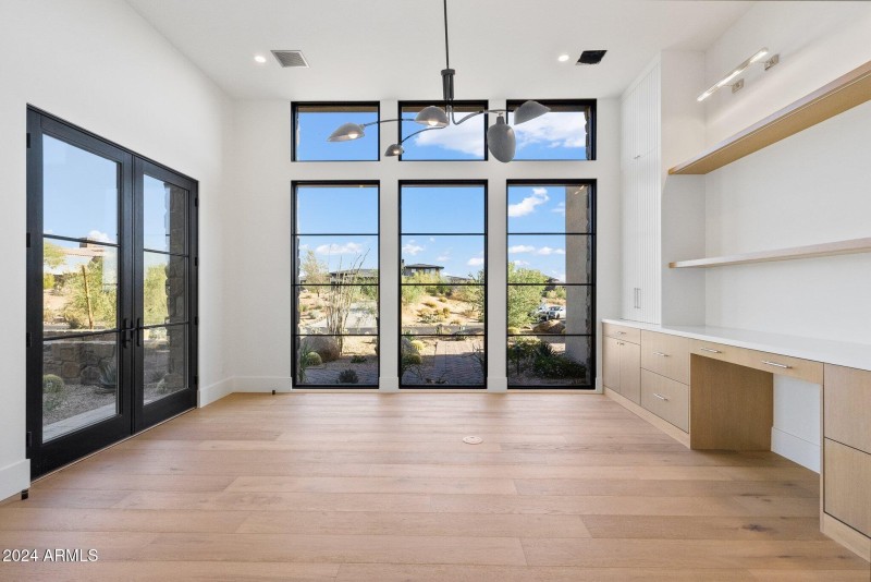 62-web-or-mls-A7S09330