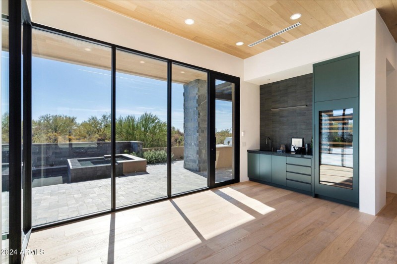 Personal Wet Bar!