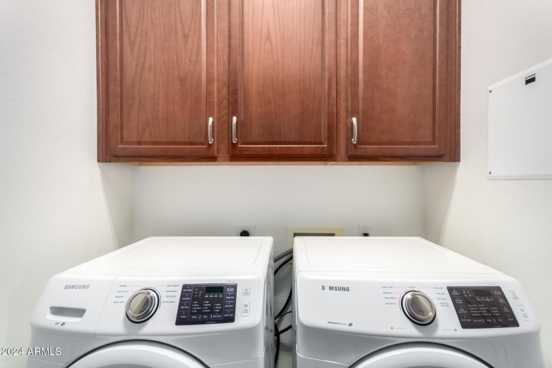 25 Laundry