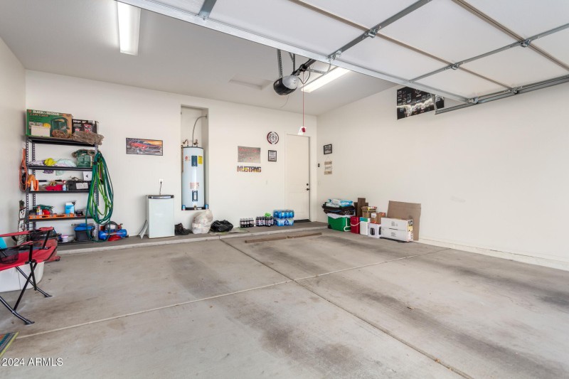 27 Garage