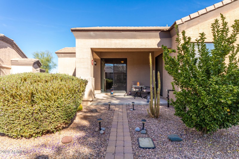 30 Back Patio