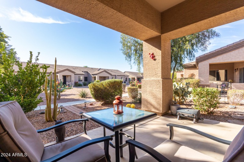 28 Back Patio
