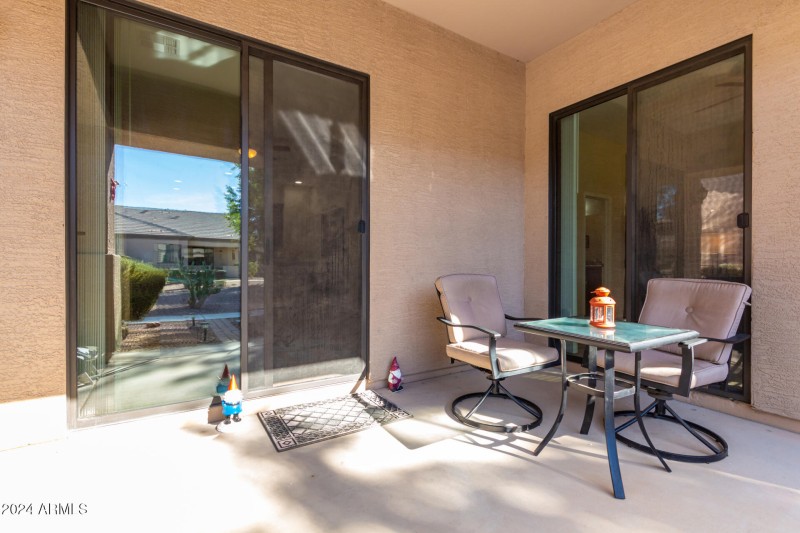 29 Back Patio