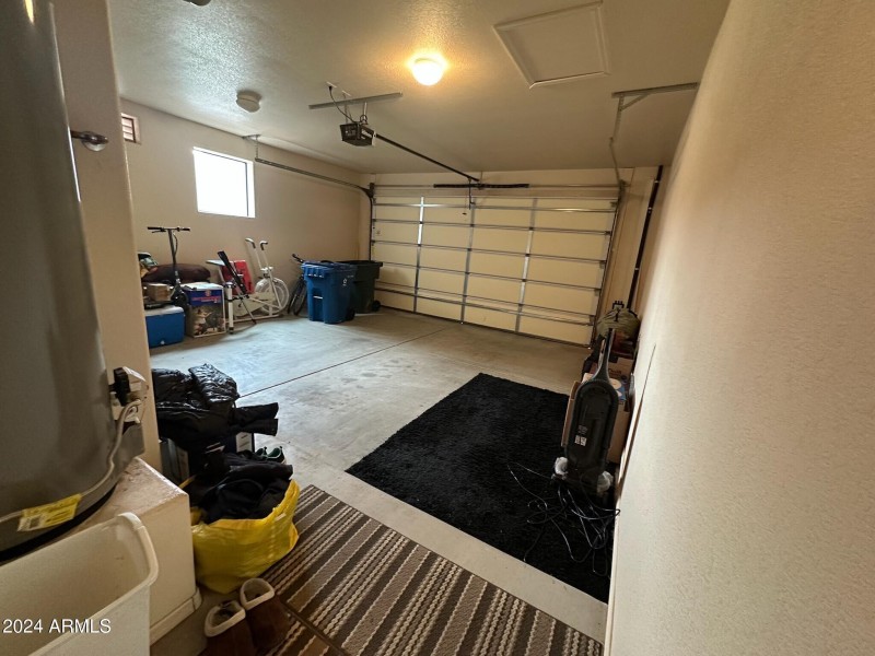 2 CAR GARAGE