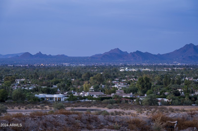 6041 E Foothill Dr North-20