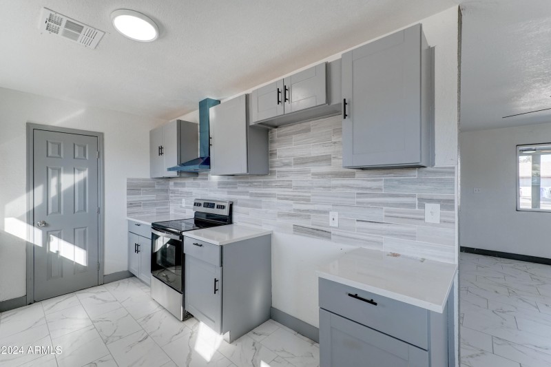 17842 N 43rd st-12