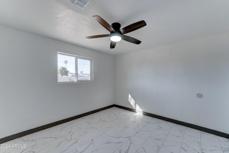 17842 N 43rd st-23