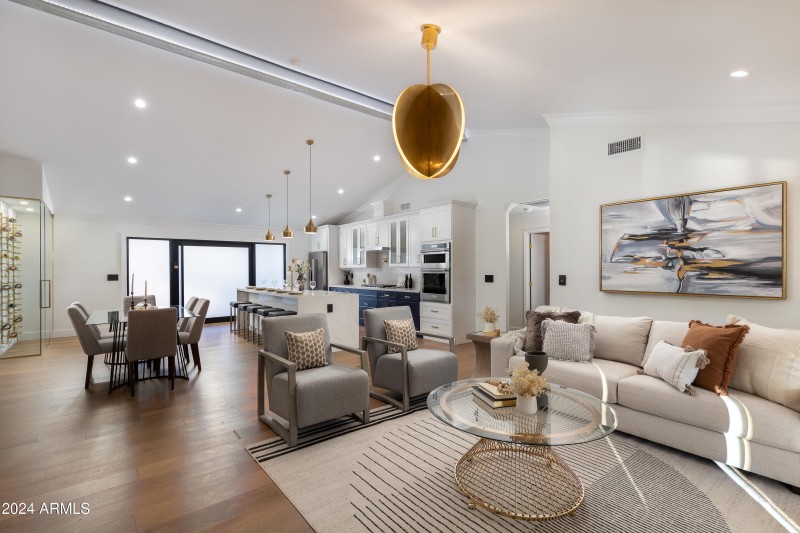 GREAT ROOM