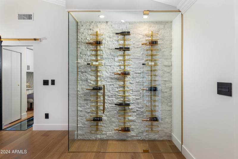 WINE GALLERY