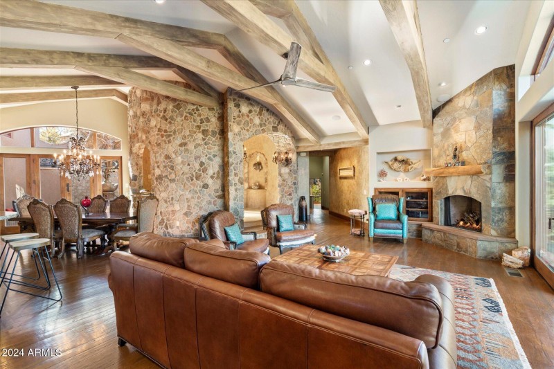 16-Living Room