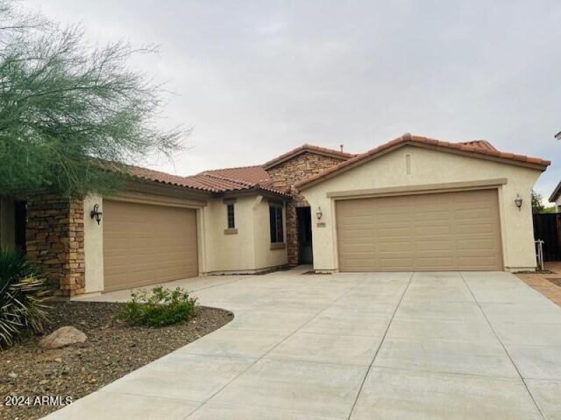 Only One Double Garage is Available