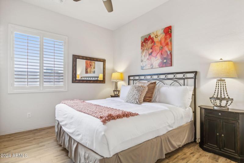 31-web-or-mls-27231-n-47th-st